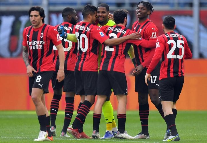 AC Milan Vs Sampdoria: Menang 1-0, Rossoneri Puncaki Klasemen