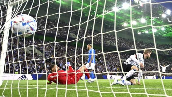 Jerman Vs Italia: Die Mannschaft Gasak Gli Azzurri 5-2